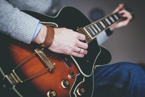 TOP TECHNIQUES TO PLAY GUITAR CHORD